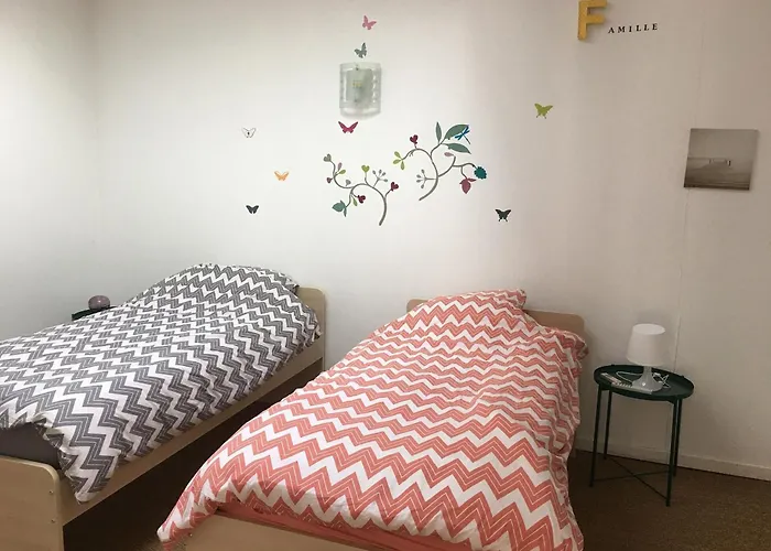 Grand Avec Piscine, Cheminee Et Terrasse Pres De Luneville, Ideal Pour Familles Et Groupes - Fr-1-584-84 Prázdninový dům *