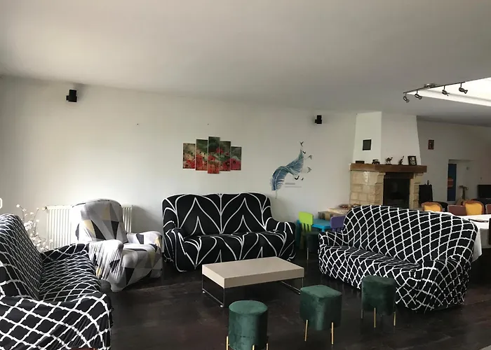 Prázdninový dům Grand Avec Piscine, Cheminee Et Terrasse Pres De Luneville, Ideal Pour Familles Et Groupes - Fr-1-584-84 Athienville