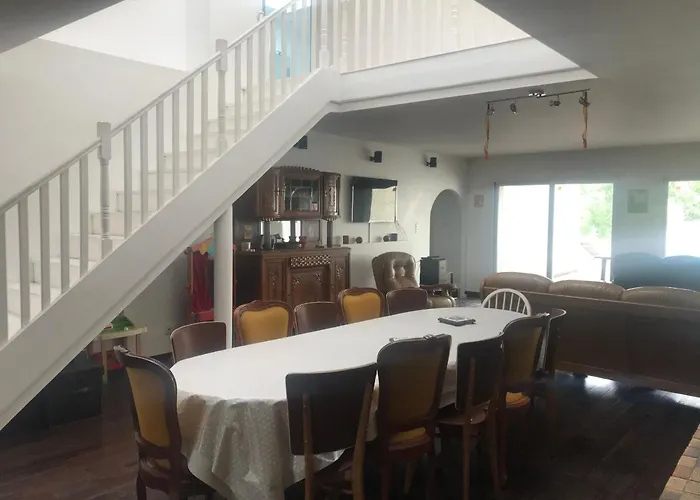 Grand Avec Piscine, Cheminee Et Terrasse Pres De Luneville, Ideal Pour Familles Et Groupes - Fr-1-584-84 * Athienville